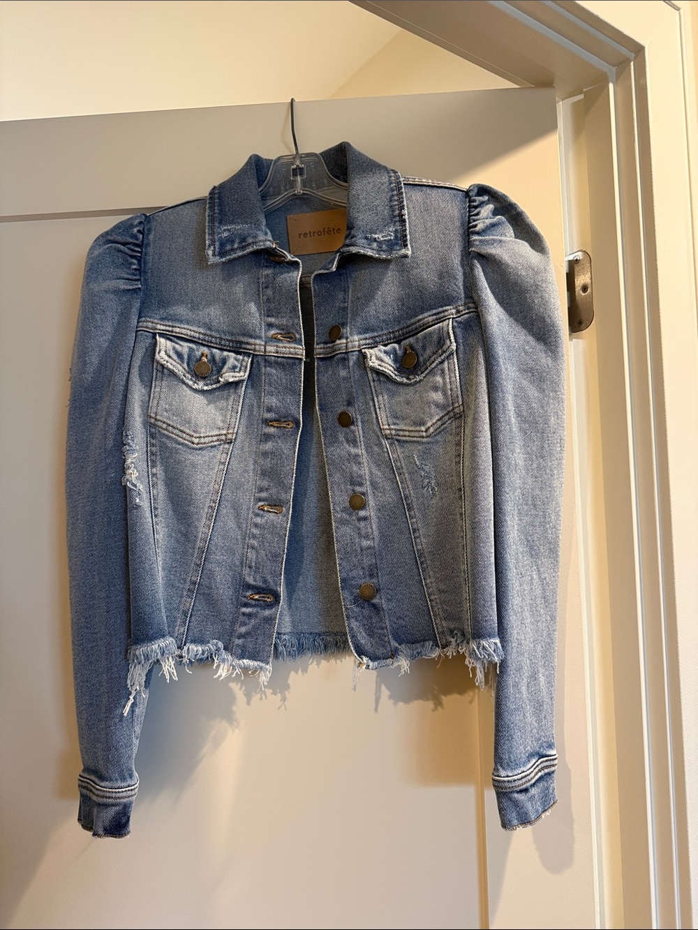 Retrofete puff sleeve denim jacket